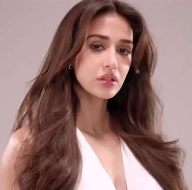 disha patani (paatni) 🦋